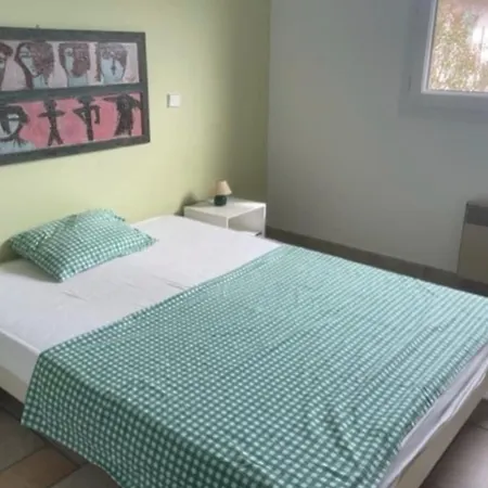 Charming House With Balcony And Garden Casa de Férias *