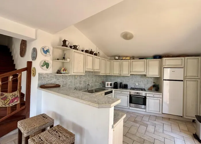 Casa de Férias Charming House With Balcony And Garden *