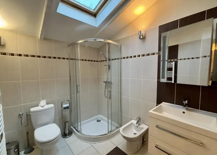 Casa de Férias Charming House With Balcony And Garden *